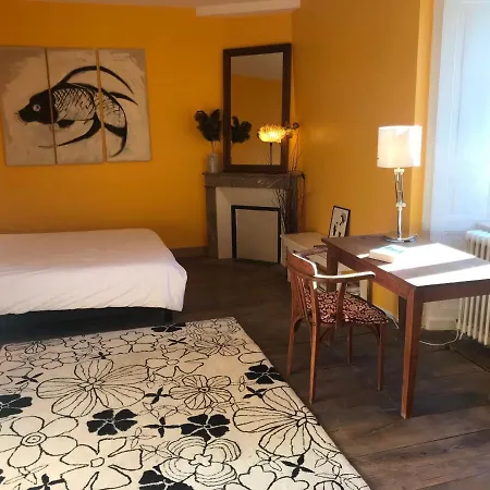 Couette-café Maison Mercredi 3*