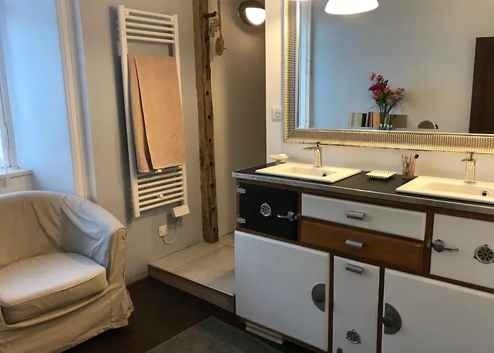 Maison Mercredi Bed & Breakfast